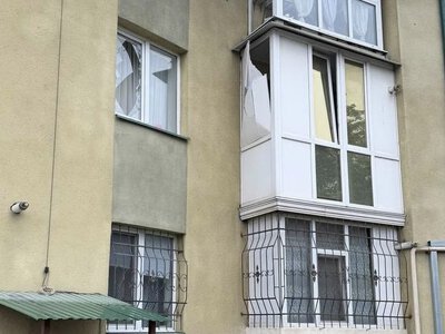 В Івано-Франківську внаслідок атаки пошкоджено житловий будинок