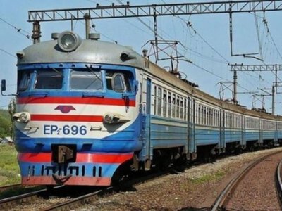 На Рівненщині через заходи безпеки затримується поїзд