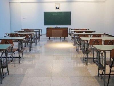 ШІ стрімко заходить у школи: вчителі побоюються втратити контроль