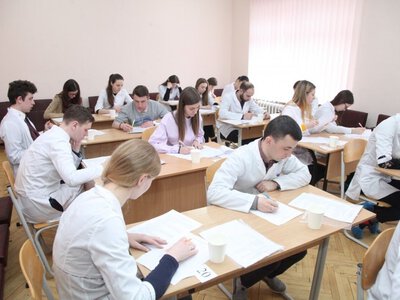 В Україні можуть зменшити кількість медичних вишів