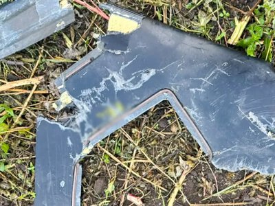 Поліція евакуювала людей з епіцентру ударів на Рівненщині, вибухотехніки шукають уламки БпЛА