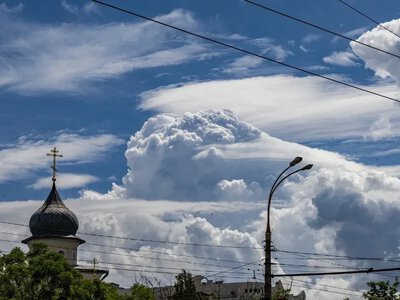 Погода на Херсонщині 14 вересня 2026: хмарно, дощ та грози