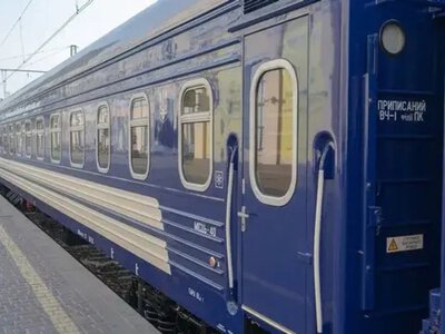 Укрзалізниця попередила про затримки поїздів через атаки на залізницю