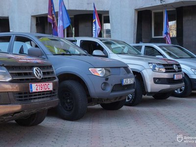 Пікапи для фронту та автопробіг: у Дніпрі до Дня міста підтримали 7-й корпус ДШВ