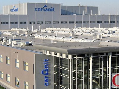 Завод Cersanit на Звягельщині зупинив роботу після атаки: пошкоджені ключові цехи