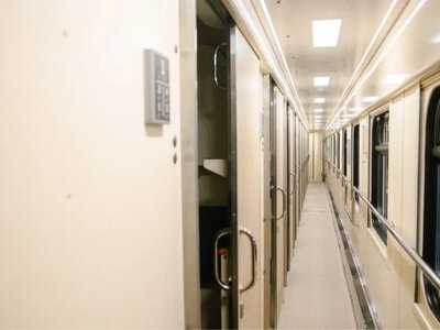 Потяг із європейськими політиками евакуювали поблизу кордону з Польщею через атаку дронів