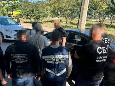 12 тисяч доларів для виїзду за кордон: криворіжець організував чергову схему для ухилянтів