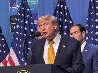 Трамп закликав Зеленського припинити удари по об'єктах виробництва дизпалива в Росії