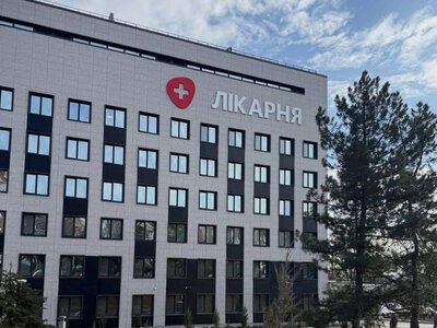 Інсульт під час вагітності: у Запоріжжі лікарі допомогли жінці виносити та народити здорову дитину