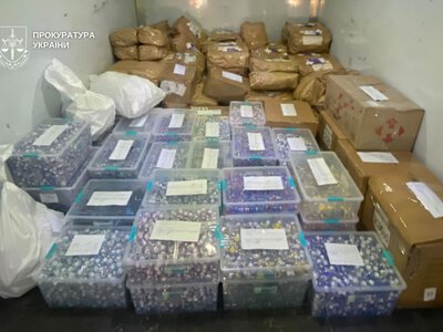 Виготовляли фальсифікований «Biopatid»: про підозру повідомили 27 учасникам схеми у Дніпрі та інших регіонах