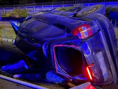 ДТП у Києві: Автомобіль впав з моста, водій загинув