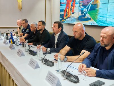 Через російські атаки вантажопереробка портів Великої Одеси впала більш ніж у 15 разів