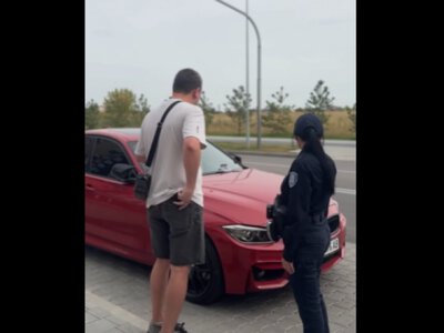 «Інша людина припаркувала»: пояснення водія у Рівному, який зайняв чуже паркомісце