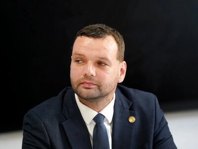 У Латвії звільнили міністра після затримання за водіння у стані алкогольного сп’яніння