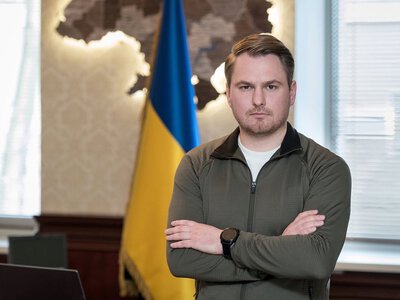 Кравченко виїхав з України після заяви про підозру главі НАБУ: генпрокурор каже про відрядження