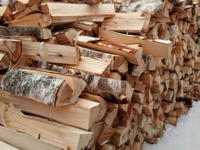 Опалювальний сезон 2026-2027: скільки коштують дрова для жителів Кам’янського