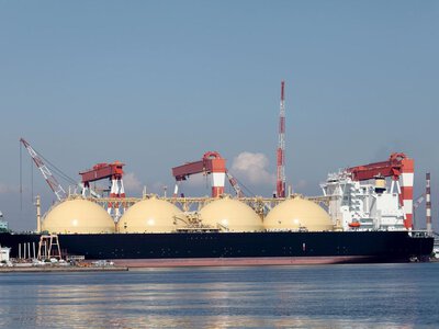 Удар по Росії: Китай знову повертається до американського газу