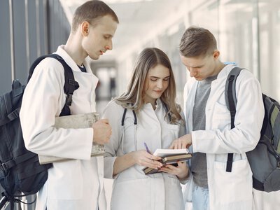 МОЗ планує скоротити кількість місць у медичних вишах України