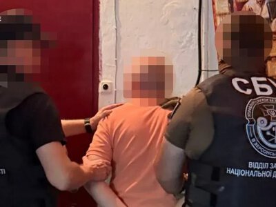 Мешканець Херсона очолив окупаційну “бібліотеку” і отримав підозру
