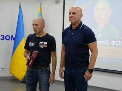  Вчитель фізкультури зі школи імені Василя Стуса в Краматорську отримав медаль «За працю і звитягу» 