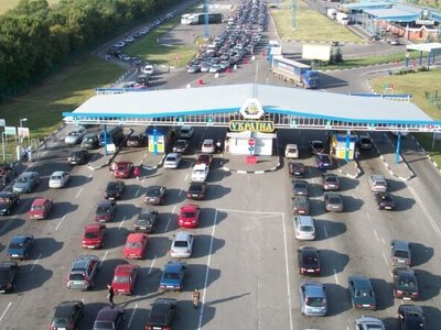 Польща хоче оптимізувати рух на кордоні з Україною: Туск пояснив причину