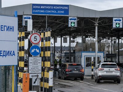 На кордоні з Польщею змінюють рух автобусів через Шегині — Медика