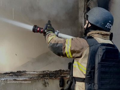 На Дніпропетровщині внаслідок ворожих обстрілів двоє людей дістали поранень