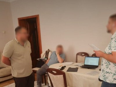 Корупція в податковій: НАБУ викрило посадовців на вимаганні хабарів від бізнесу