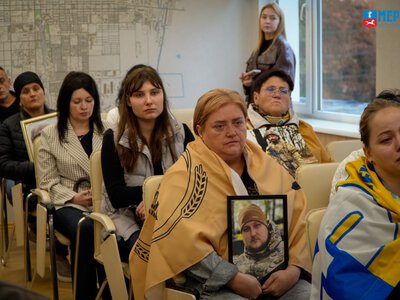 У Черкасах із родинами загиблих захисників обговорили облаштування меморіального кладовища