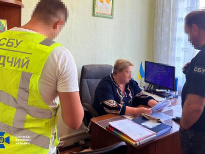 Викладачка коледжу на Закарпатті фіктивно зараховувала призовників на навчання