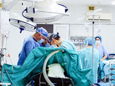 Три клапани за одну операцію: репортаж із кардіохірургічної операційної в Ужгороді