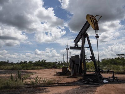 Нафта Brent і WTI суттєво подорожчала після атак на об'єкти Саудівської Аравії