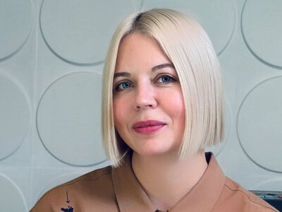 Нарешті дочекалася: ONUKA показала свою Еммі, яку отримала ще у 2024 році