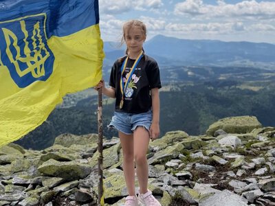 9-річна киянка встановила рекорд України, підкоривши всі шість двотисячників Карпат