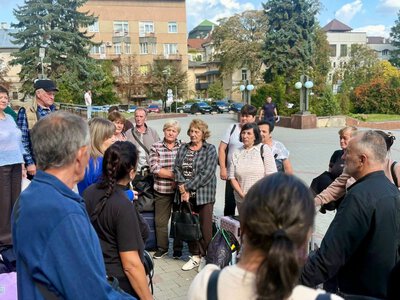 Ще 22 батьків загиблих Захисників із Прикарпаття вирушили на п’ятиденний відпочинок