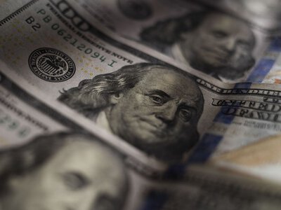НБУ встановив офіційний курс долара на 16 вересня: що зміниться для українців