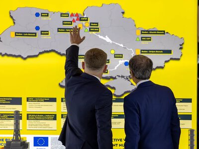 «Чорнобиль ніколи не можна забувати»: Україна представила у Відні виставку про 40 років після аварії та про загрози від війни