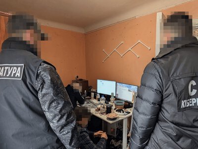 Троє чоловіків з Дрогобича викрали понад 610 тисяч акаунтів у Roblox і продавали їх росіянам — прокуратура
