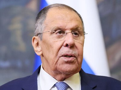 Росія готова до переговорів, але не зупинить війну, - Лавров