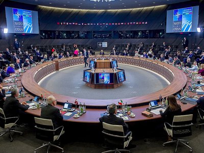 НАТО засудило дії Росії після інциденту з вертольотом Данії