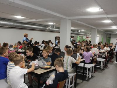 «Смачно!» проти дитячих капризів: як в школах Іршавської громади запустили безкоштовні обіди для всіх класів