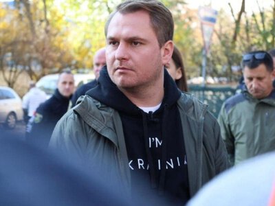 Кравченка звільнили з посади генпрокурора, а з Єрмака зняли електронний браслет. Головне за день...