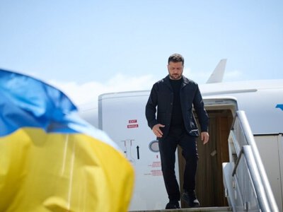 Зеленський заявив, що росіяни двічі намагалися атакувати дронами його літак
