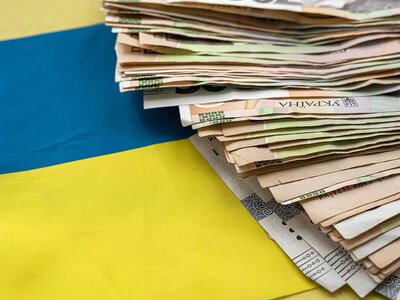 Все про бюджет-2027: звідки візьмуть гроші та на що їх витратять