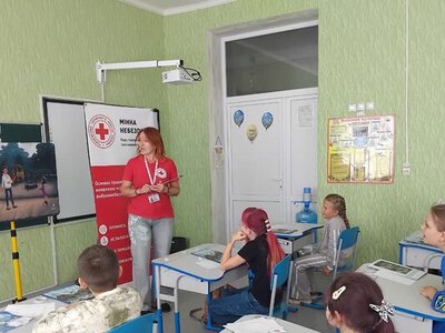 Червоний Хрест навчає дітей Сумщини мінної безпеки