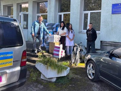 Із Бельгії до Калуша передали медичну допомогу, а для військових  два автомобілі