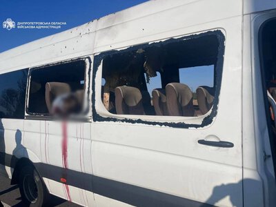 Атака безпілотника: удар по автобусу Покров — Дніпро, є жертви