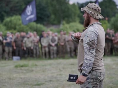 Бутусов повідомив про винищення на фронті батальону Свобода. Схоже, це продовження вбивства Фаріон і Парубія - знищення активу єдиної в Україні партії саме українців