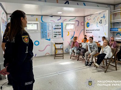 Мобільний клас безпеки провів заняття для дітей на Рівненщині