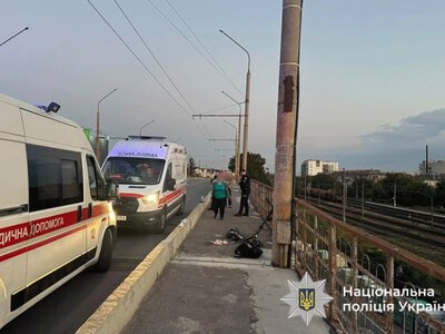 У Тернополі 13-річний хлопчик загинув через падіння з електросамоката